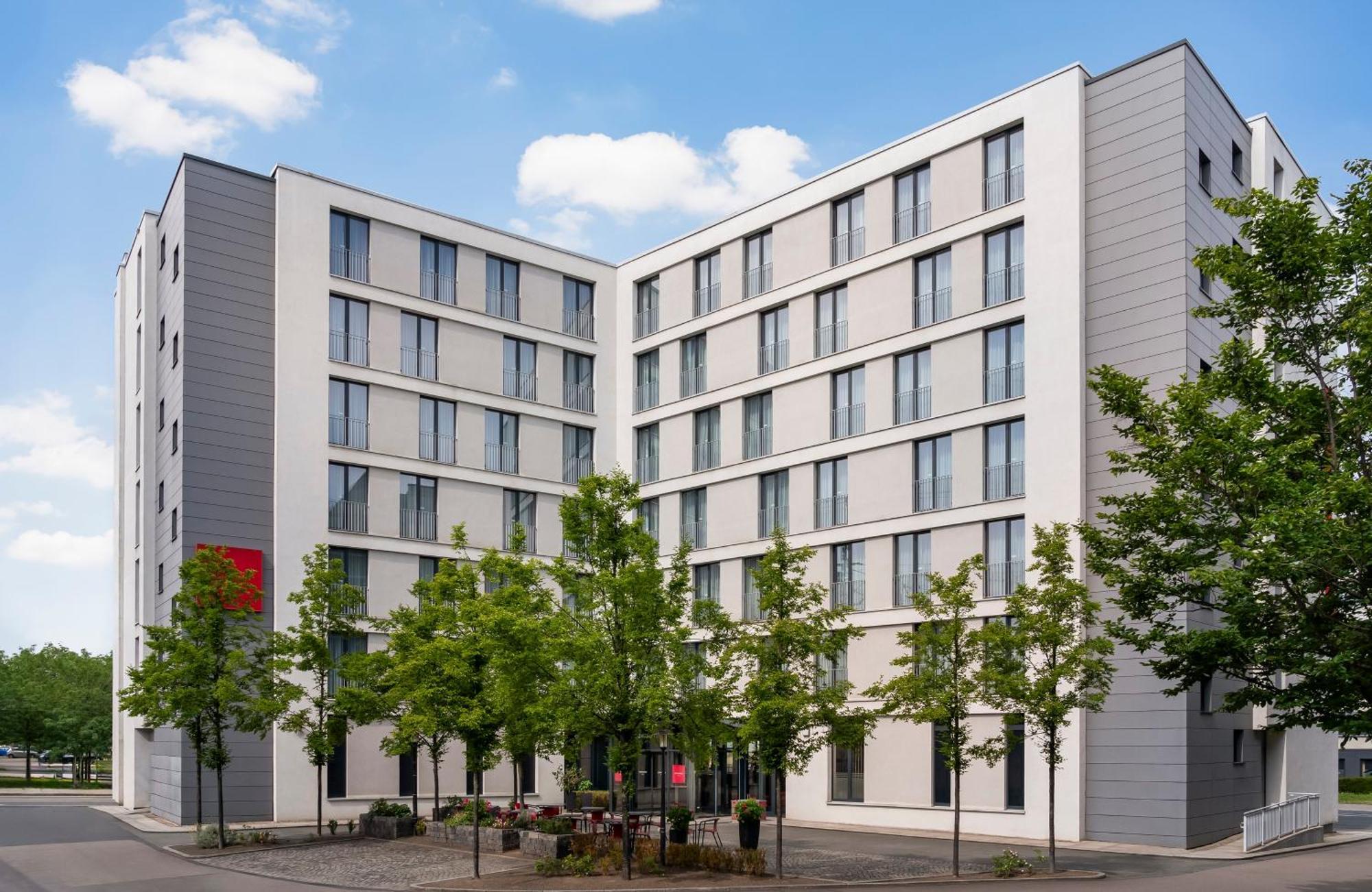 Hotel Leonardo Altstadt 3*